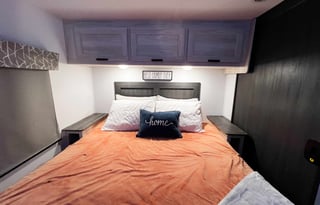 The ULTIMATE Coach - 2023 Sunseeker 3250DSLE