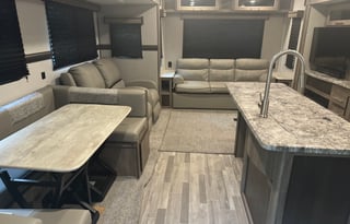 Billie’s Entertainment Camper - KING BED