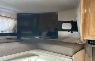 2020 Coachmen RV Leprechaun 210QB Ford 350