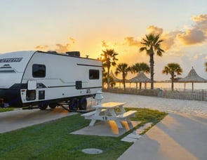 Winnebago Industries Towables M-Series 2225MK