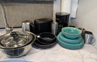 Startlink Keurig onboard. Spacious & Cozy Sleep 6