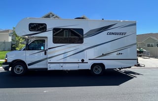 Fergy's Modern Family Friendly  RV