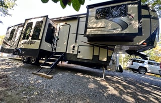 2018 Forest River RV Sandpiper 377FLIK