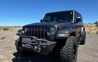 Modern and Spacious Hideout