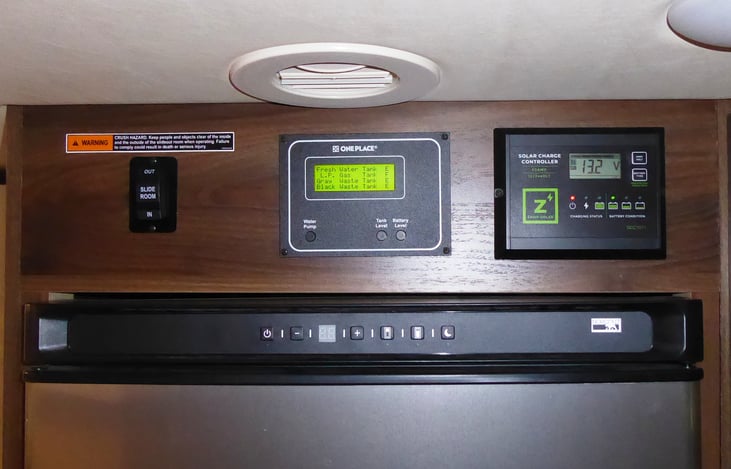 Slide out control, Tank capacities, Electrical status, & Refrigerator controls