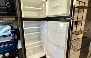 Camper For Rent – Sleeps 7 Comfortably!