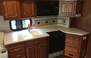 2004 Fleetwood RV Revolution LE 40E