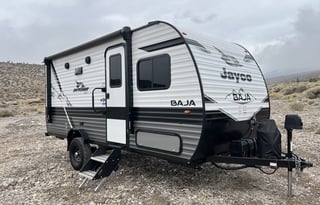 Ultimate Weekend RV with Solar