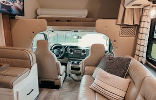 The Chic Chateau - Fully Stocked Luxe RV