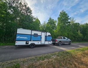 CrossRoads RV Zinger Crossroads Zinger 18BH