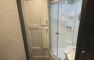 Happy Glamping in the Open Range with 1 1/2 baths!