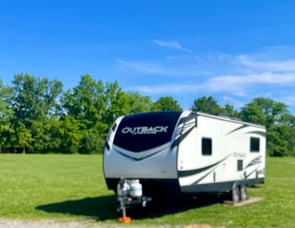Keystone RV Outback Ultra Lite 240URS