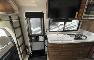 Sadie | Mercedes Sprinter RV Sleeps 4