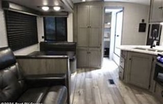 2021 Keystone Outback Ultralight 301UBH