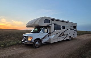 Roam Free RV Rental- Family Friendly RV Rental