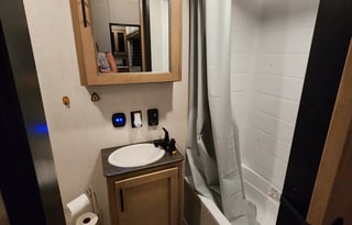 Tri-State Luxury: 5th Wheel Family Paradise