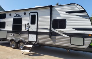 Like New 2023 Jayco Jay Flight Bunkhouse Camper