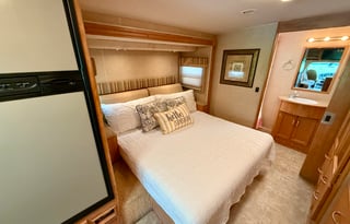 Itasca Cambria 29H RV (BRFL 1636)