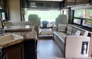 2017 Thor Motor Coach ACE 30.2