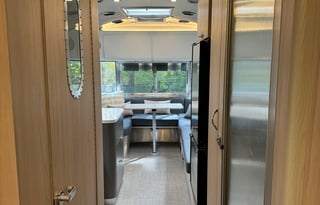 2024 Airstream Globetrotter