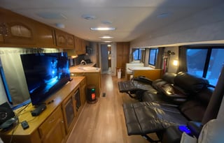 1997 Newmar Mountain Aire 4085