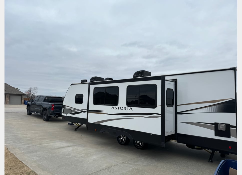 Travel Trailer rentals in Lebo