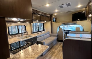 2018 Thor Freedom Elite 30FE