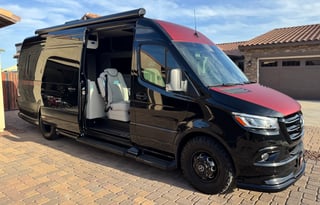 2025 OGV Luxury Coach tour solar/air ride/starlink