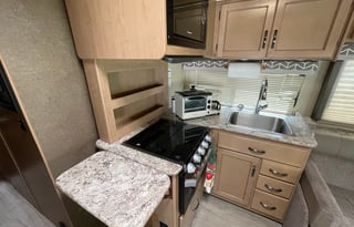 2019 Thor Daybreak 30DB Class C Super Comfortable!