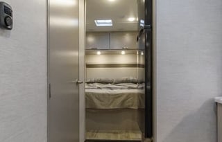 C21*NEW* 2025 Chateau Sleeps8 Luxury Private Suite