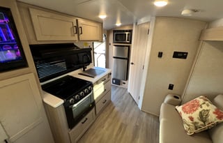 2023 Rockwood Geo Pro G19FBS Sleeps 4 Queen Bed!