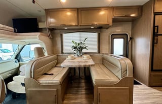 2022 Thor Motor Coach Four Winds 30D [DREAM WAYS]