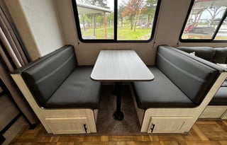 Fully Stocked, Double Bunk | Sleeps 6-8 | 2022 RV