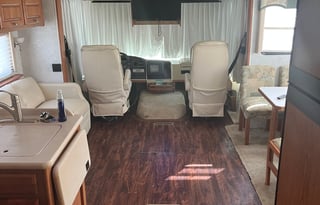 2003 Holiday Rambler Vacationer 34T