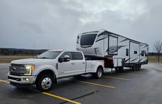 Nitro XLR Toy Hauler Sleeps 10,solar ,Rear patio