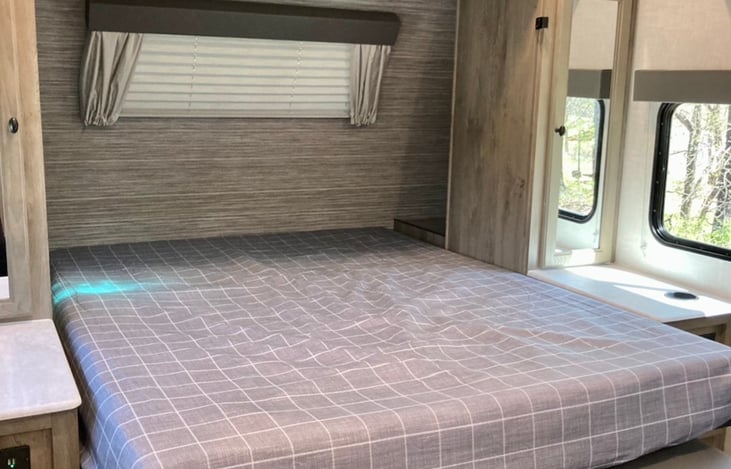 Supre comfy king size bed.