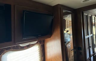Adventure The 2014 Thor Motor Coach Windsport 34E