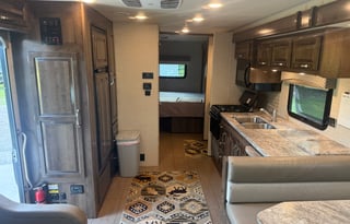 Free Starlink | Jayco Greyhawk 30X Luxury Class C