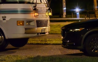 Big Booty Betty - Washer/Dryer - VERY HOT SHOWERS!