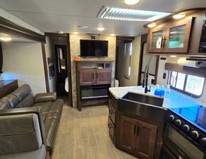 Forest River RV Cherokee Grey Wolf 26DBH