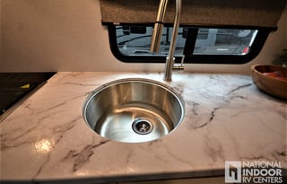 Startlink Keurig onboard. Spacious & Cozy Sleep 6