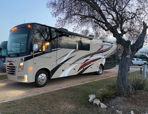 Thor Motor Coach Miramar 37.1