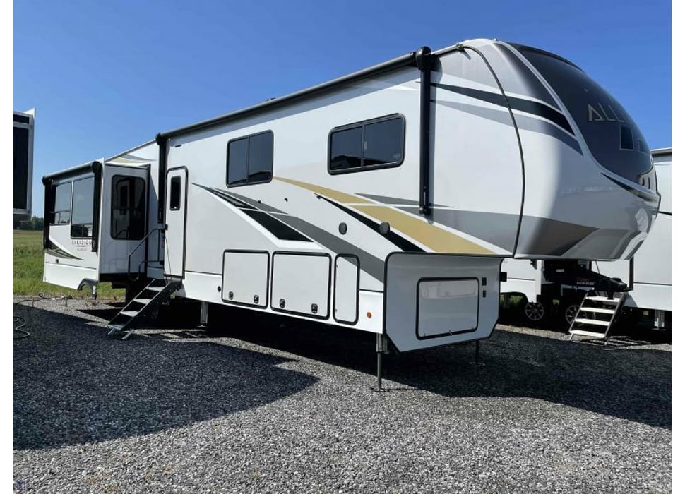 Fifth Wheel rentals in Colville