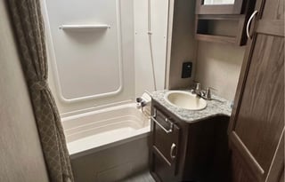 Rod and Gloria's kid approved camper rental!