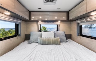 2023 Thor Motor Coach Axis 24.1