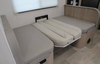 2023 Winnebago Minnie Winnie 2529RG