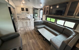 2023 Keystone RV Cougar Half-Ton 27BHS