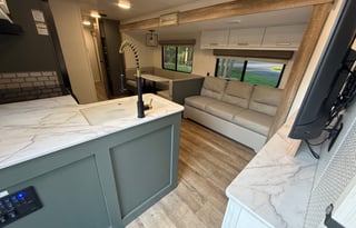 2024 Heartland Eddie Bauer 34bsbh