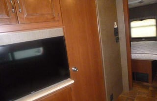 34 FT Thor Hurricane, with outdoor TV, kitchen