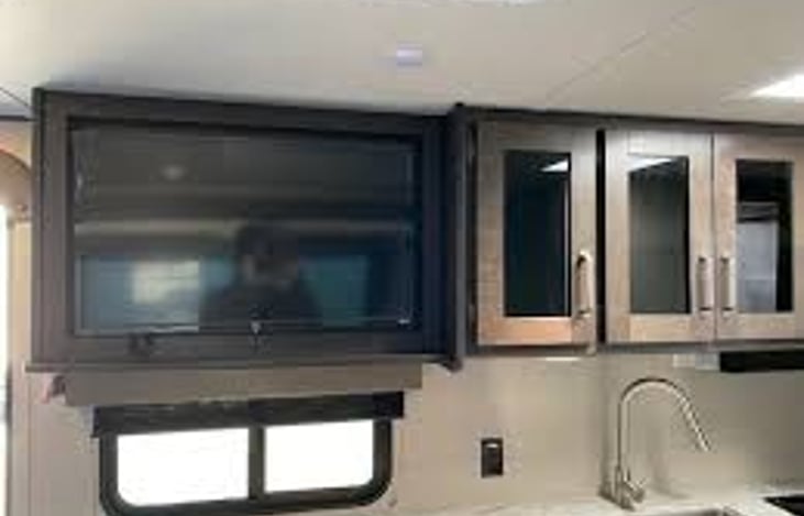 Roku tv brings in all major streaming services.  Wifi or hotspot are needed for streaming.